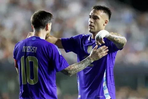 رابع الهدافين التاريخيين.. لاوتارو يكتب إنجازًا جديدًا مع منتخب الأرجنتين